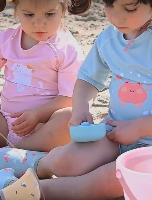 Lista de essenciais para uma ida à praia com bebés e crianças
