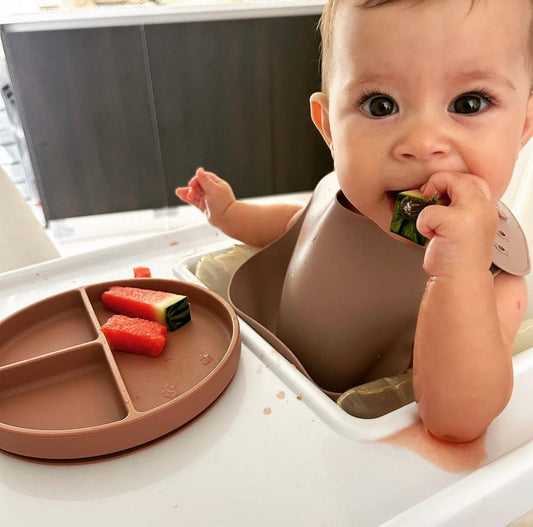 Dicas e sugestões para escolher o conjunto de refeição para a introdução alimentar do bebé