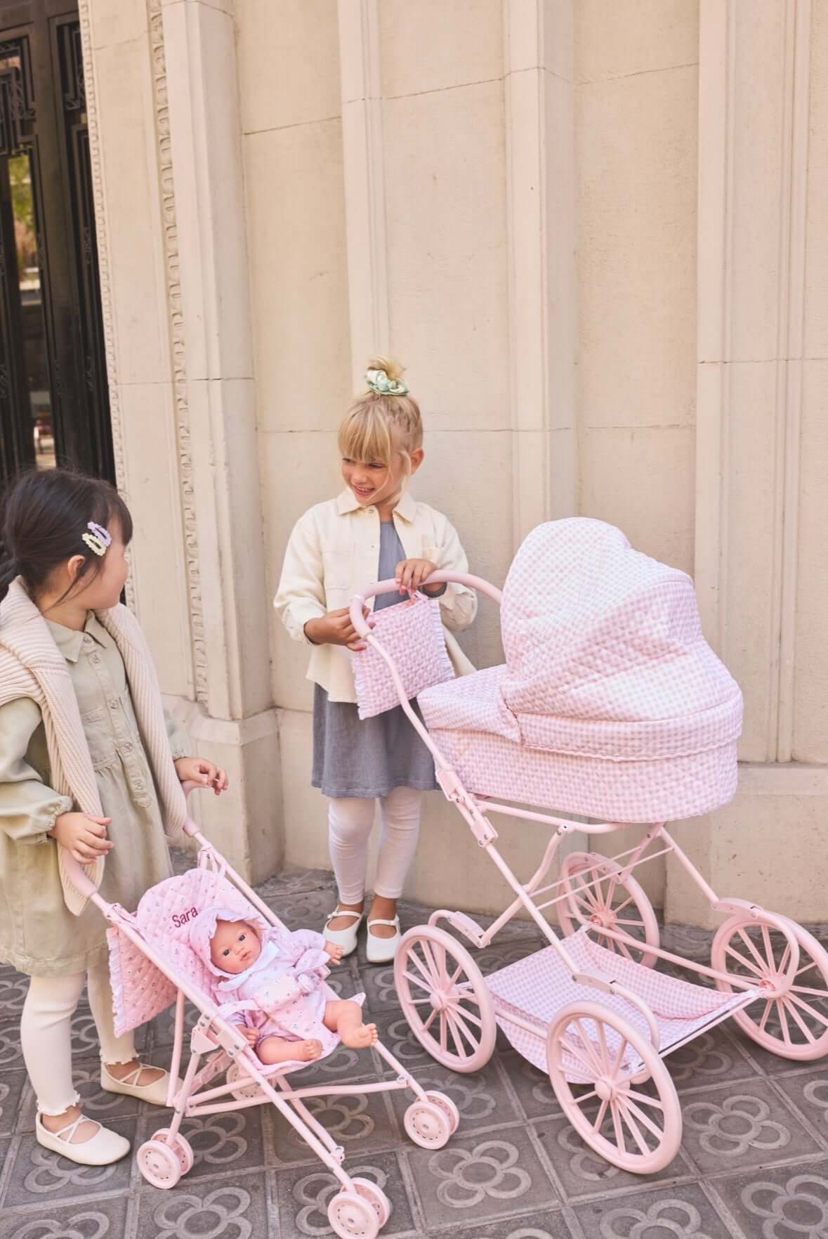 Carrinho de Bonecas Vintage Vichy | Monneka