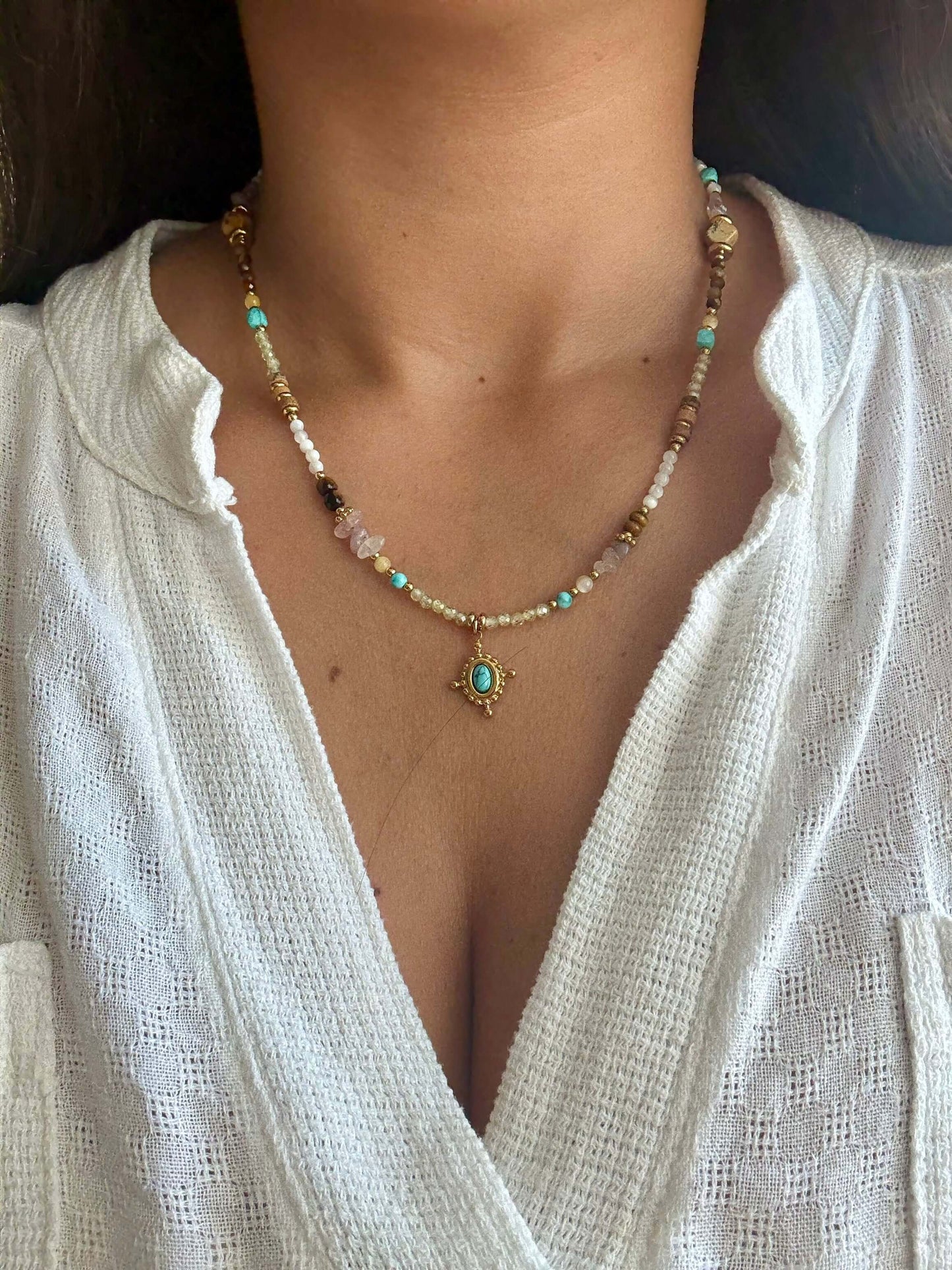 Colar de contas com Pedra Turquesa | Minhámê