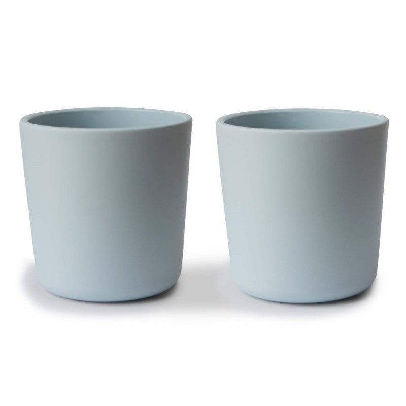conjunto de dois copos abertos para bebés e crianças na cor Powder Blue da marca mushie