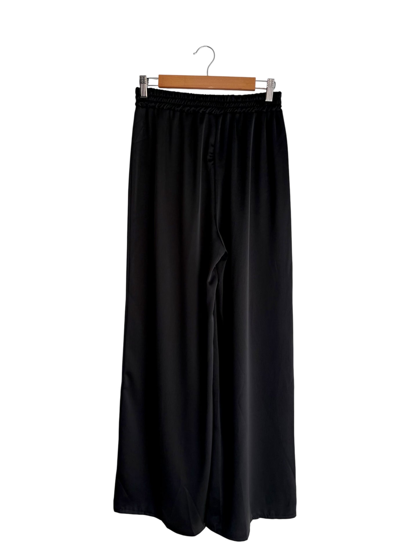 Conjunto calças, camisa e top preto | Minhámê