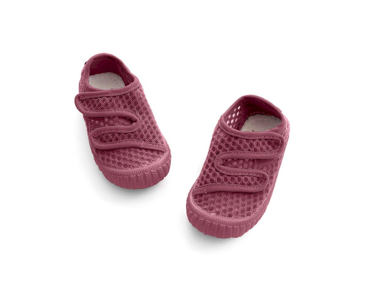 Calçado infantil respirável próprio para água na cor Mauve Rose da marca Grech & Co