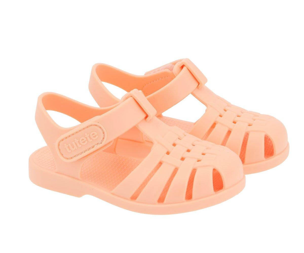 Sandálias infantis na cor Blush Apricot da marca Igor e Tutete