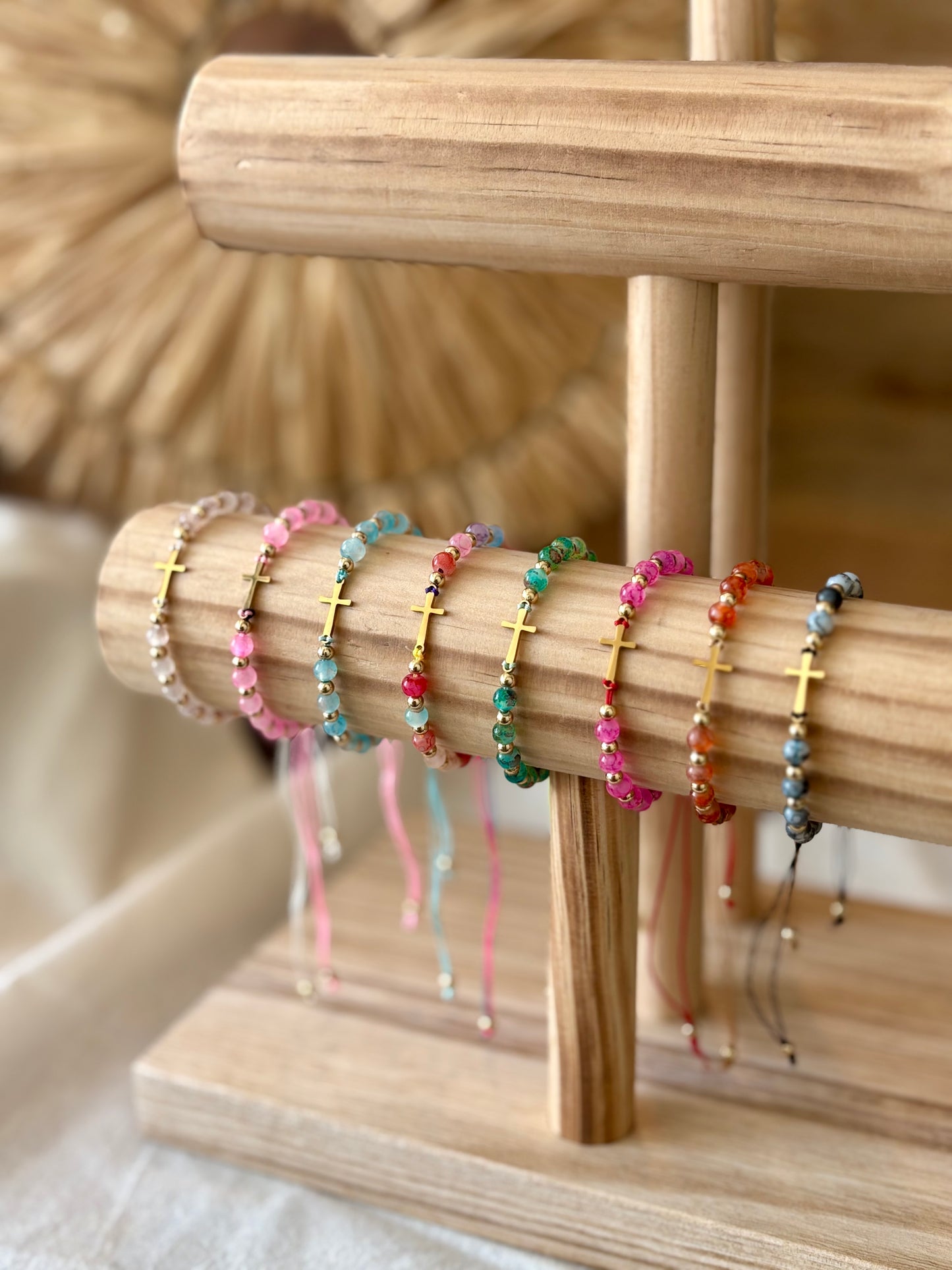 Pulseira contas e cruz | Minhámê