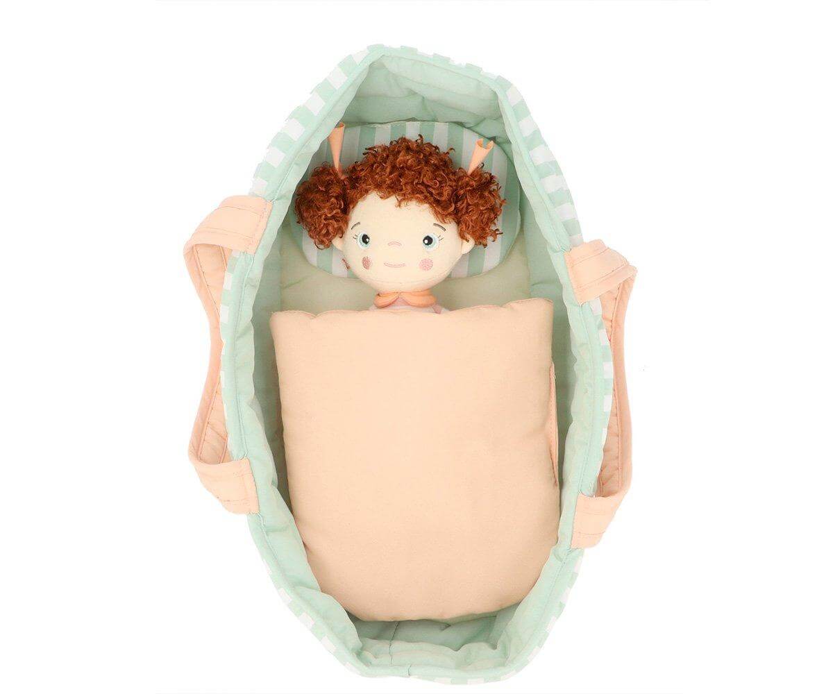 Boneca de pano My Little Friend Peach da marca Monneka na alcofa tapada