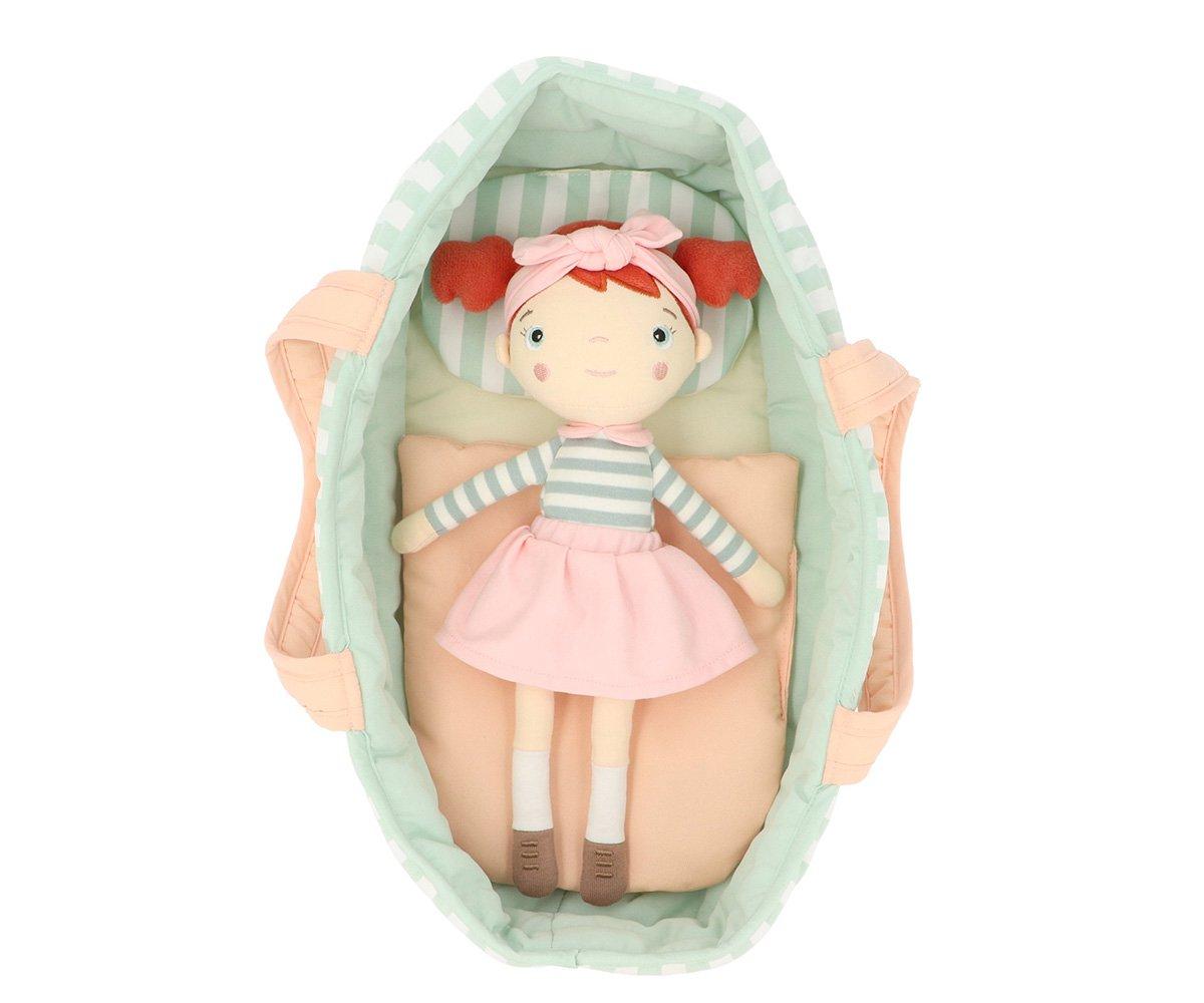 Boneca My Little Friend Rosa da marca Monneka na alcofa verde