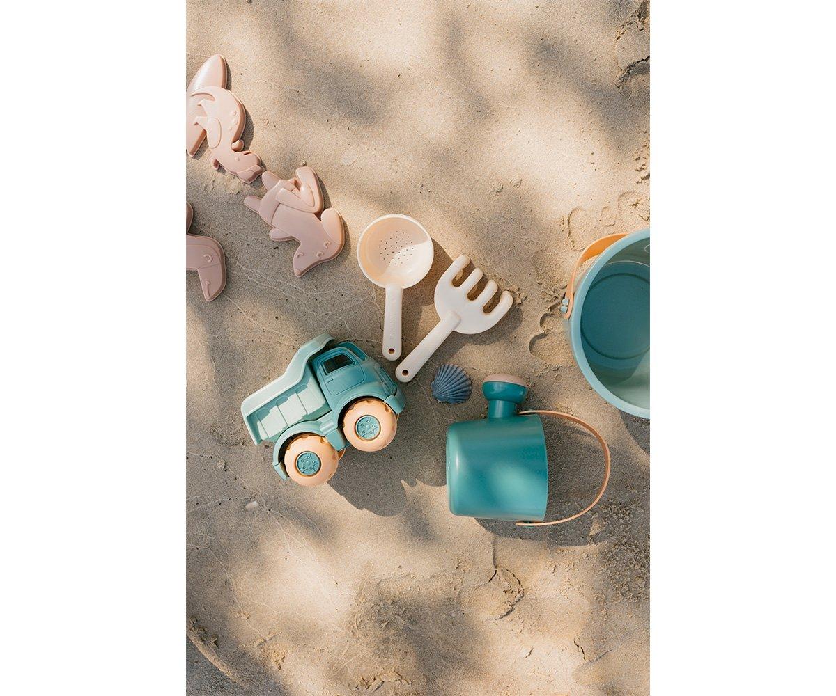 conjunto de brinquedos de praia com camião da marca Monneka na cor Sea green em detalhe