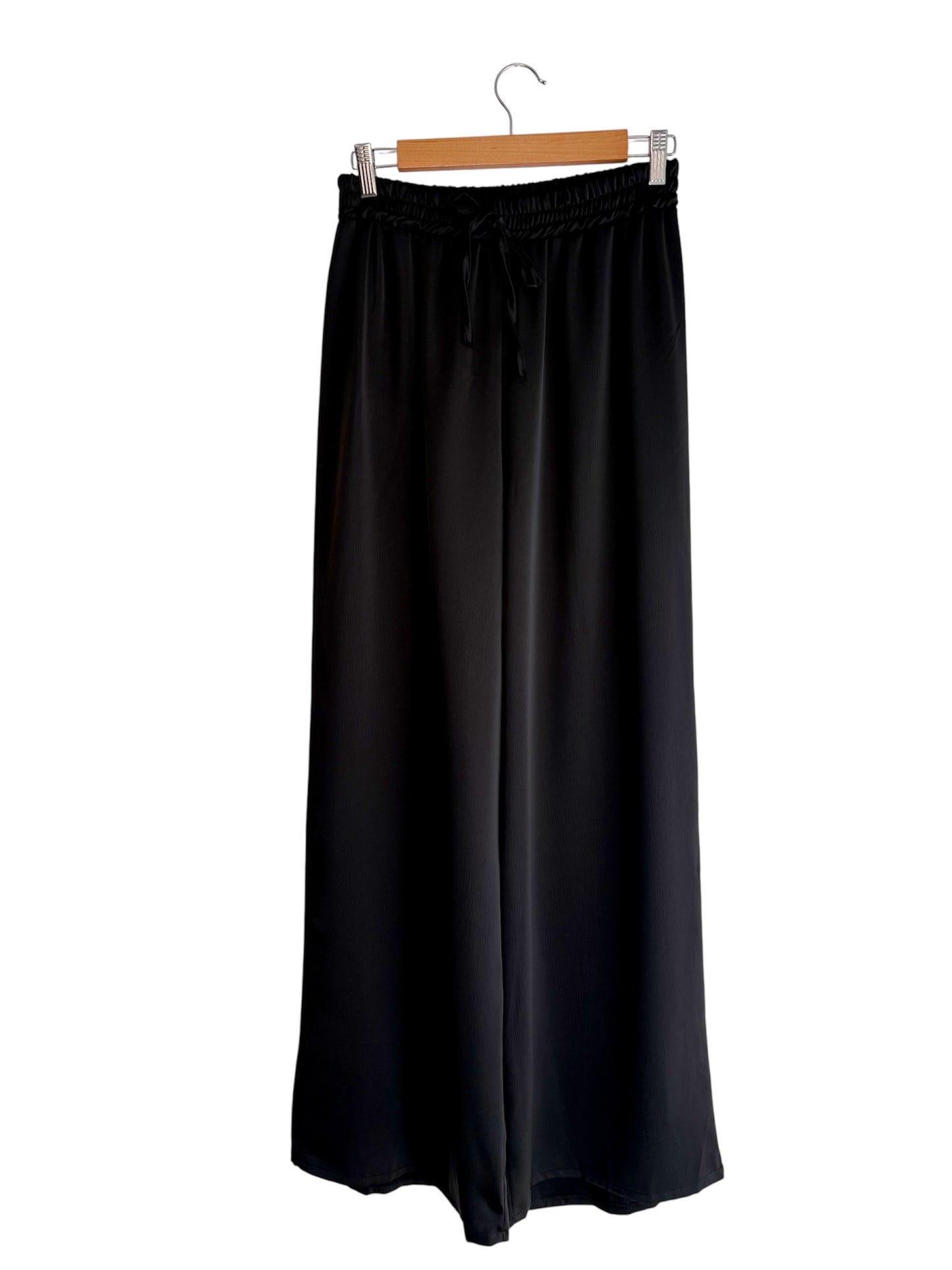 Conjunto calças, camisa e top preto | Minhámê
