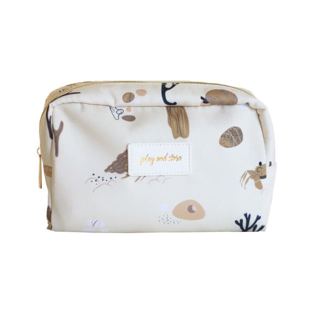 Bolsa necessaire para guardar itens de higiene pessoal ou outros no padrão sand da marca Play and Store