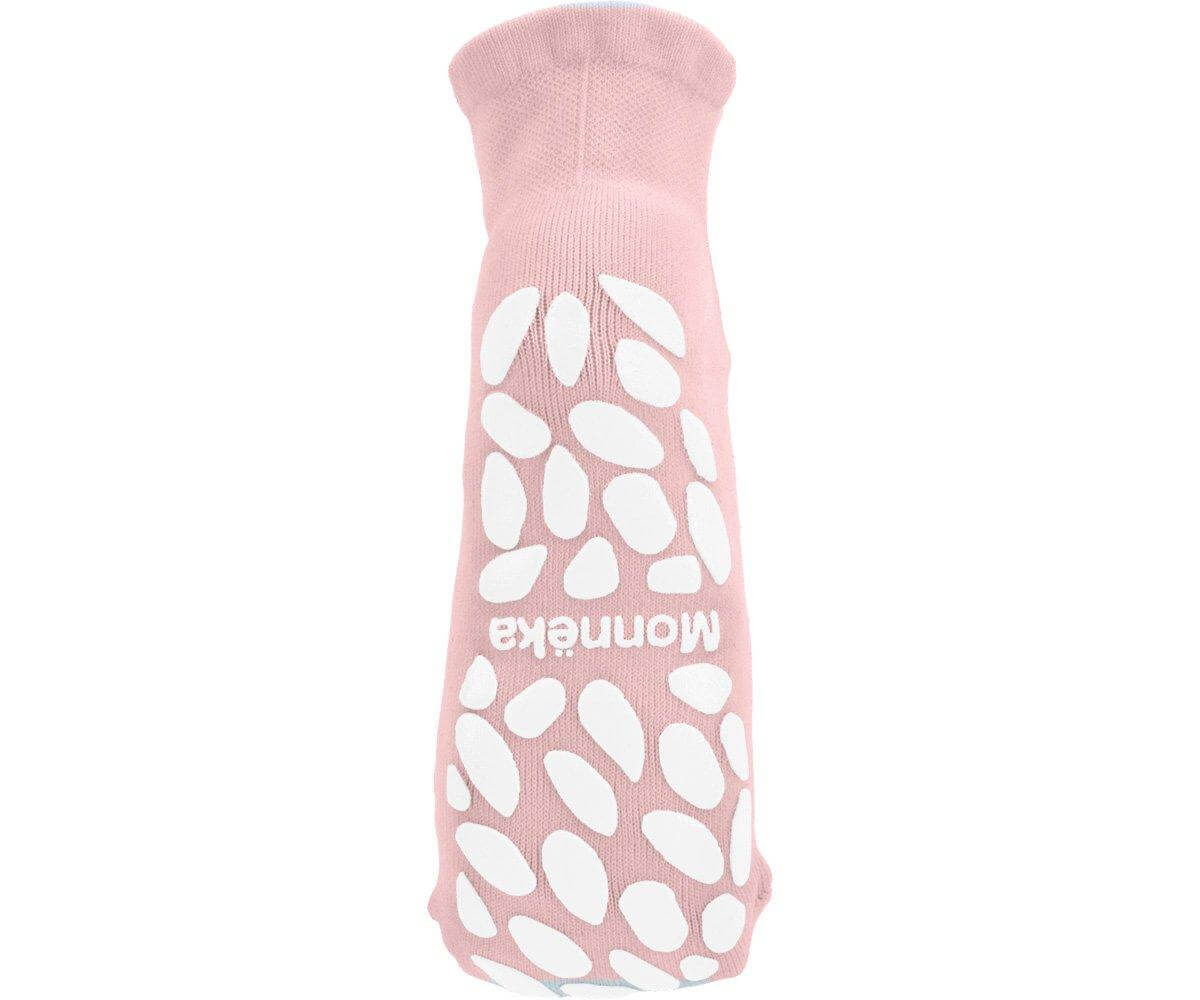 vista de baixo das meias infantis anti-derrapantes para piscina da marca Monneka na cor Rosa