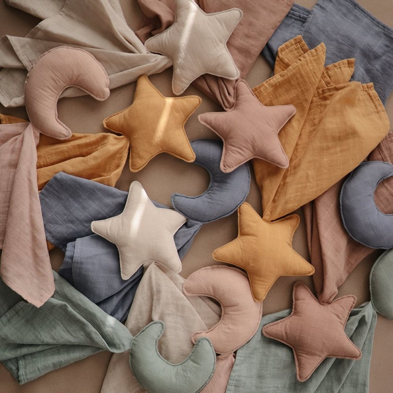 Doudou Moon Roman Green | Mushie