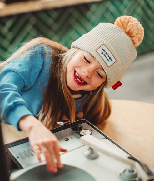 Gorro infantil Block Sandy da marca Hello Hossy Para o Inverno