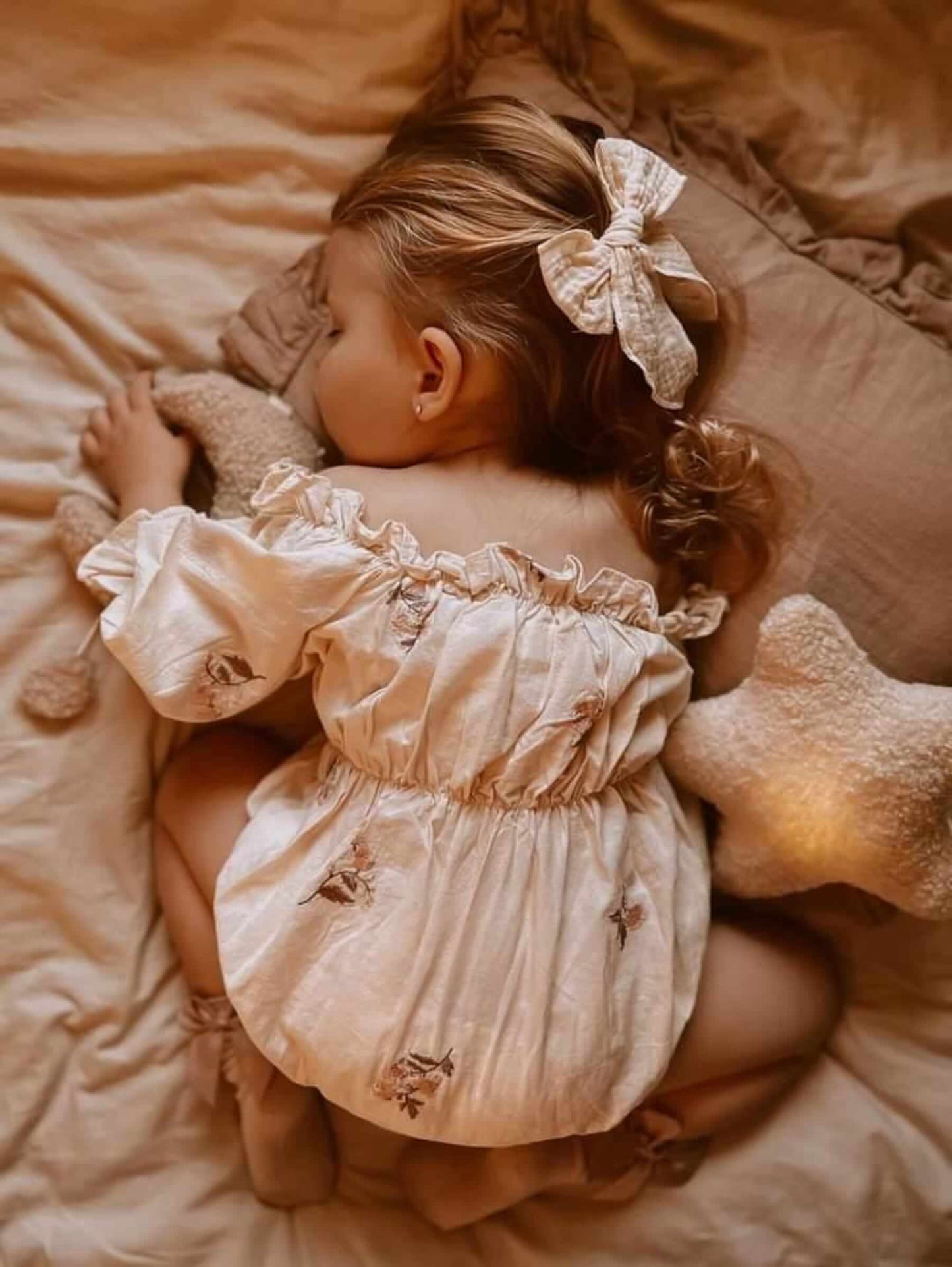Night Buggies Peluche com Luz e Som Moon | Mrs Ertha