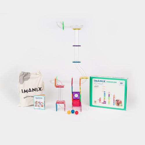Kit com 50 peças magnéticas para construção de escorrega com bola da marca braintoys