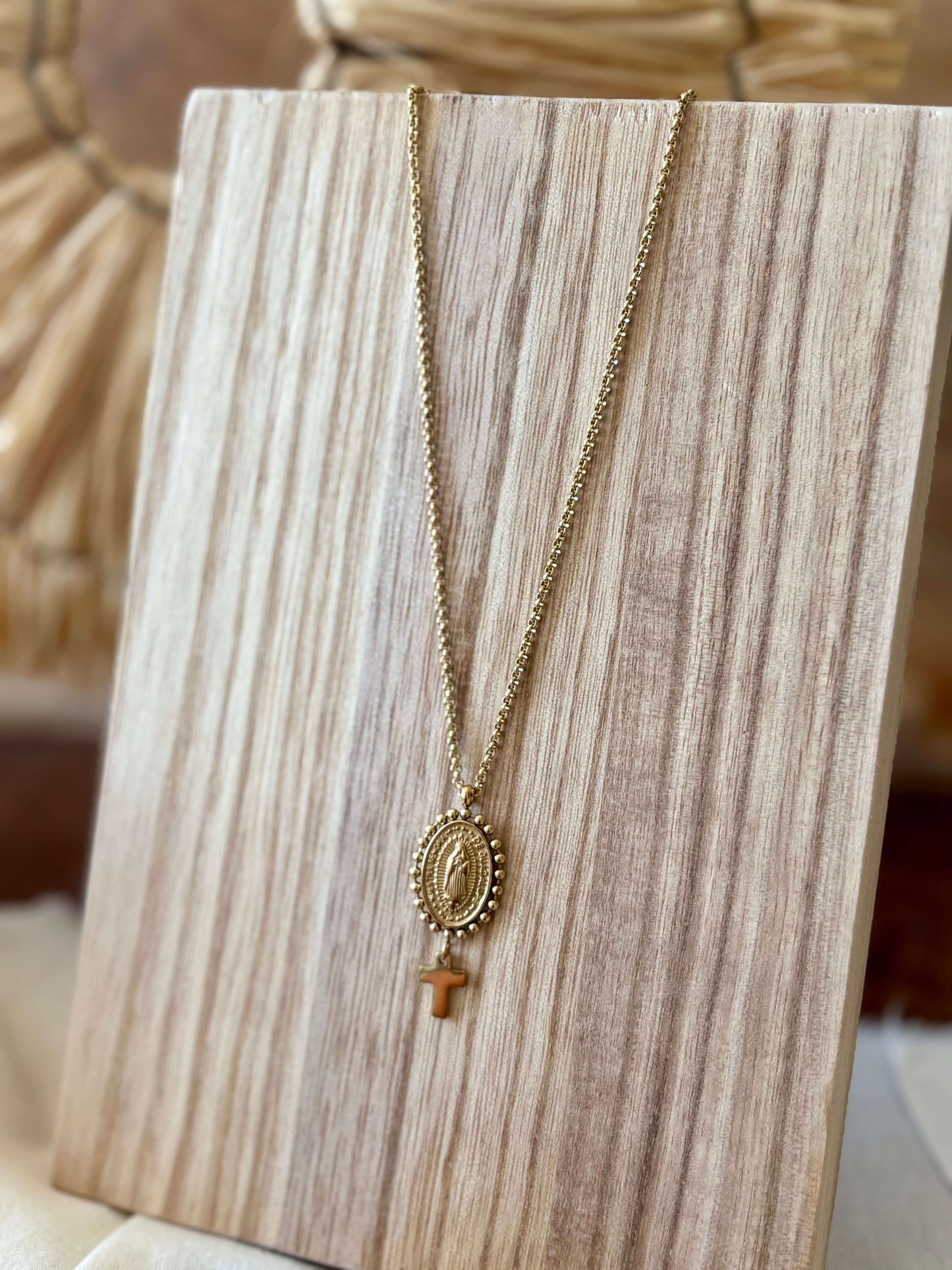 Colar Nossa Senhora de Guadalupe | Minhámê