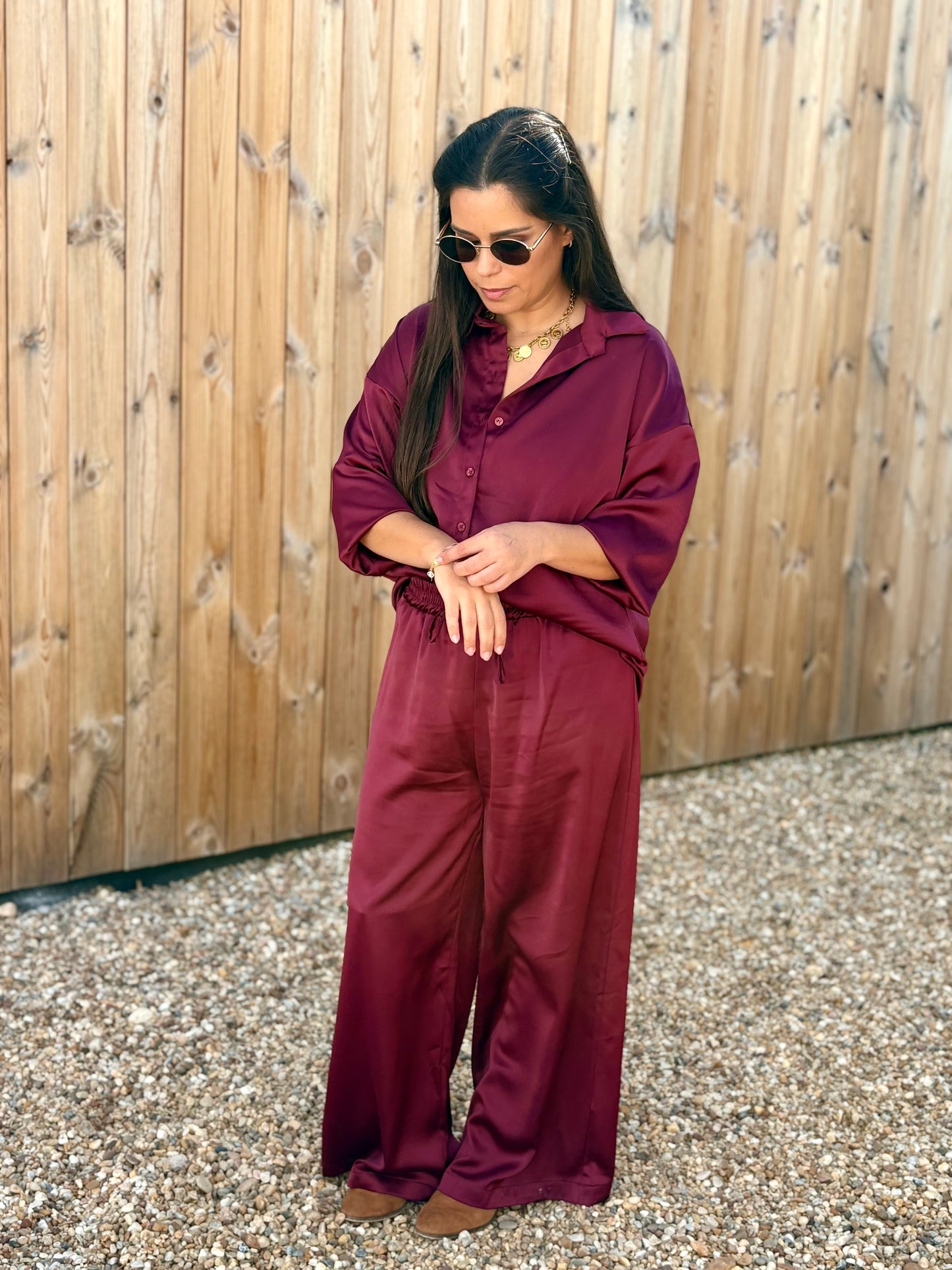 Conjunto calças, camisa e top preto | Minhámê