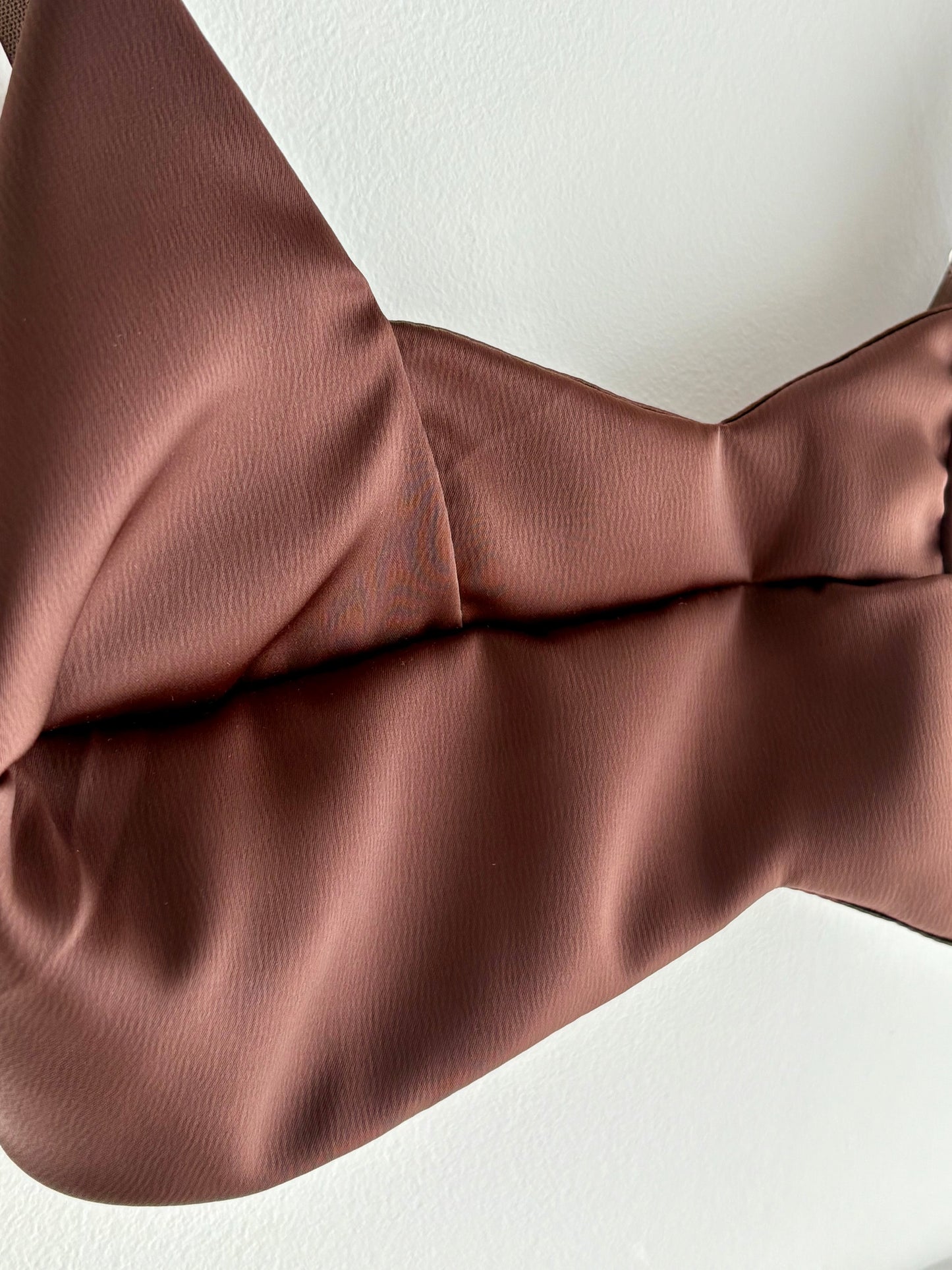 Conjunto calças, camisa e top castanho | Minhámê