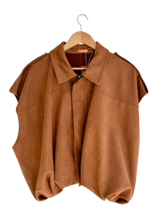 Colete com fecho camel | Minhámê