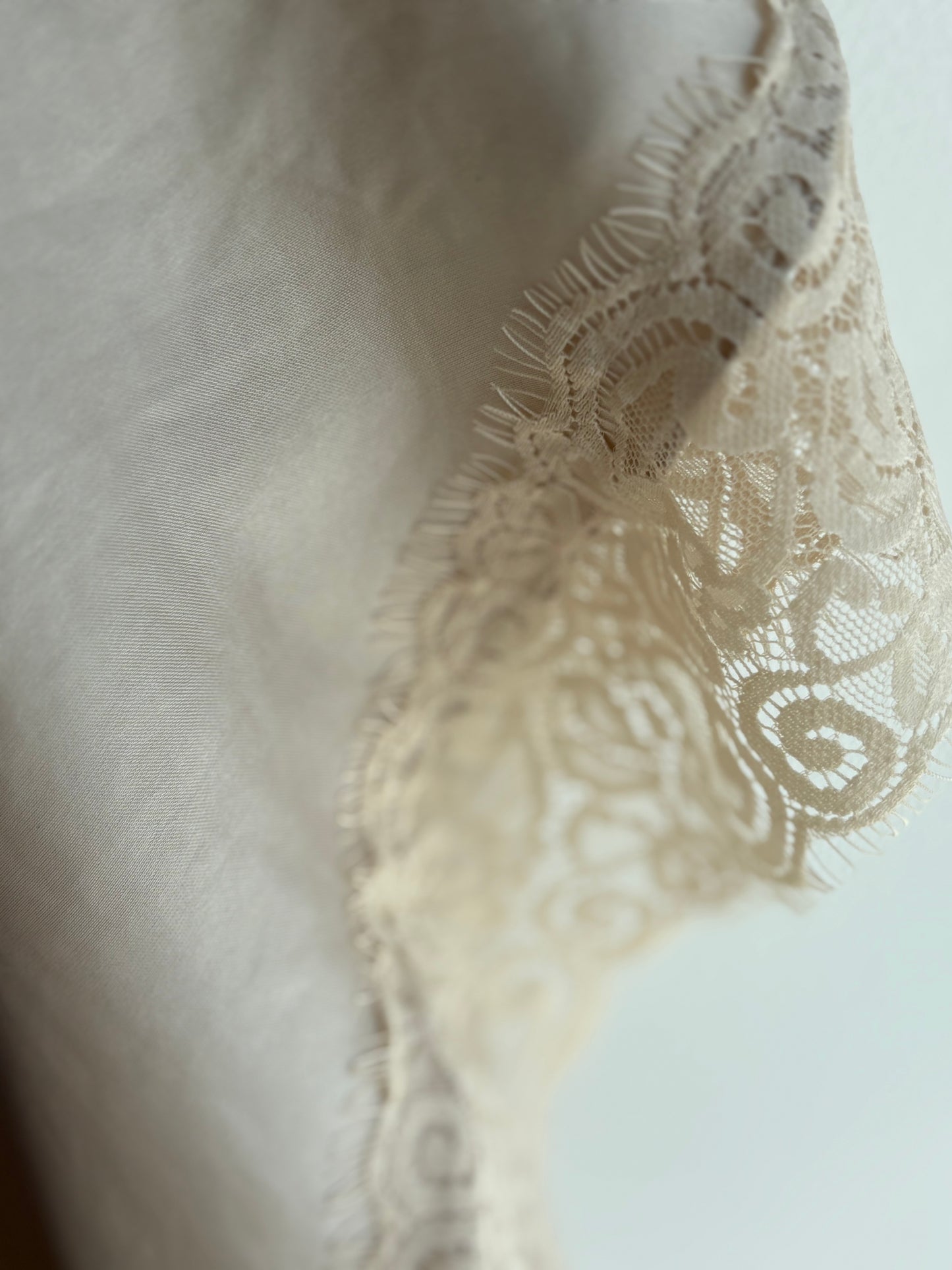 Saia com Renda Pérola | Minhámê
