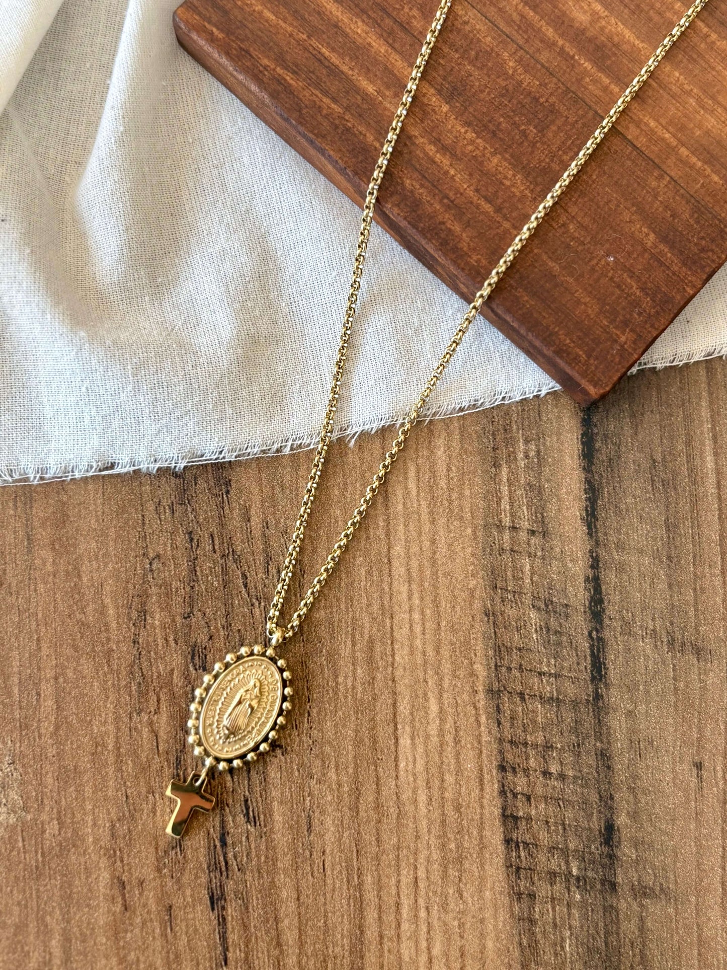 Colar Nossa Senhora de Guadalupe | Minhámê