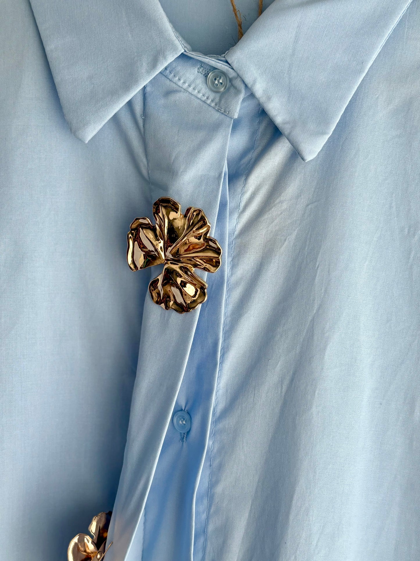 Camisa com botões dourados azul | Minhámê